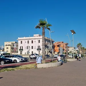 Posto Al Sole , Lido di Ostia Italia